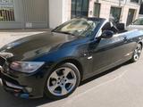BMW  320i  Facelift Cabrio Leder.170ps - BMW 3 Series aus 2011: Facelift