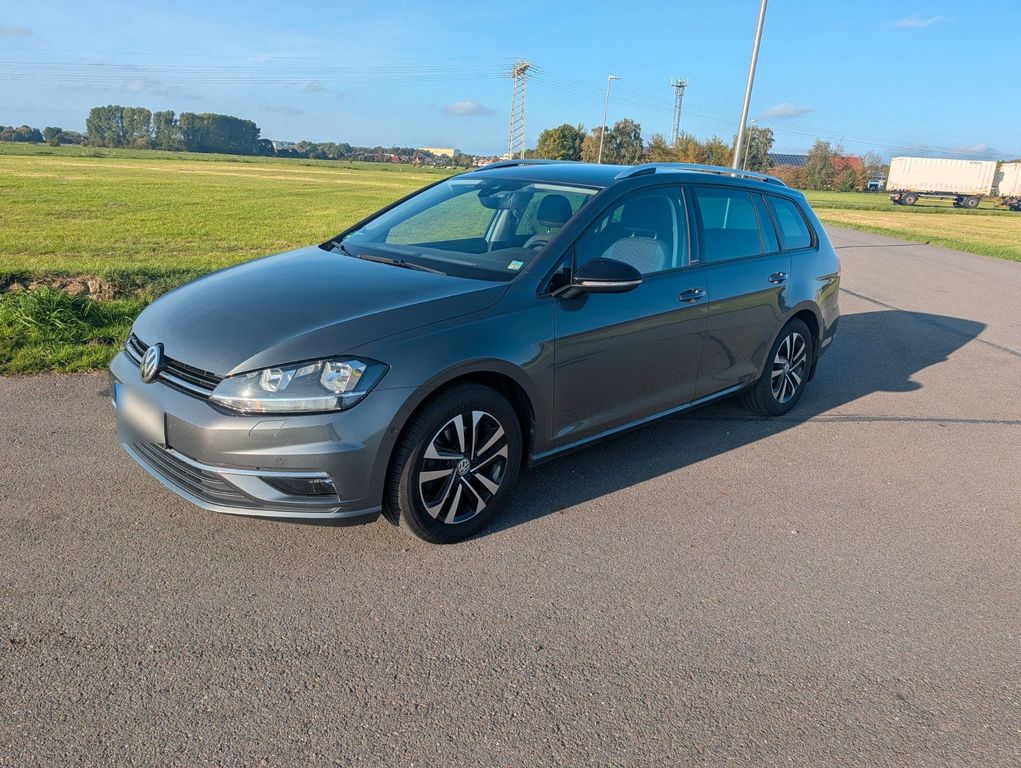 Image of Volkswagen Golf