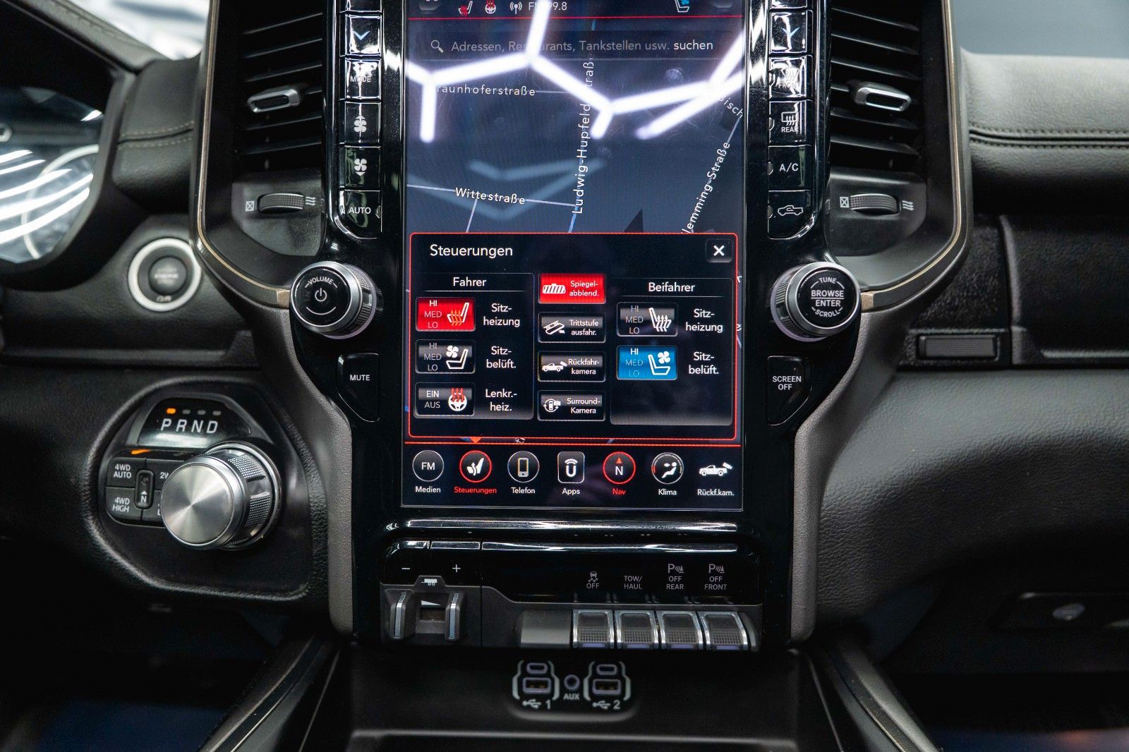 Fahrzeugabbildung Dodge RAM 5.7 V8 HEMI 4x4 NIGHT LARAMIE *Pano*RAMBOX*