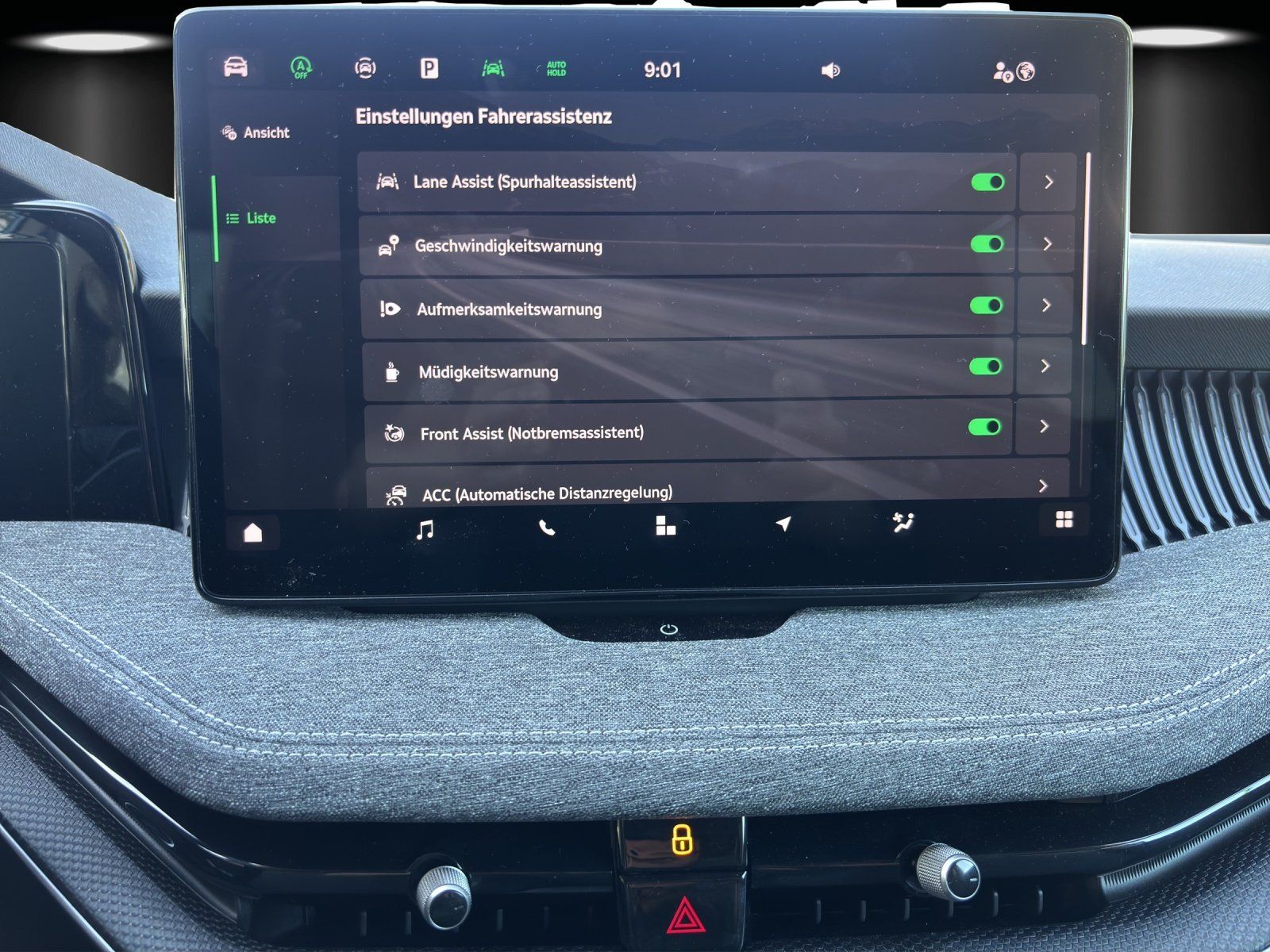 Fahrzeugabbildung SKODA Superb Combi Selection 2,0 TDI 110 kW DSG