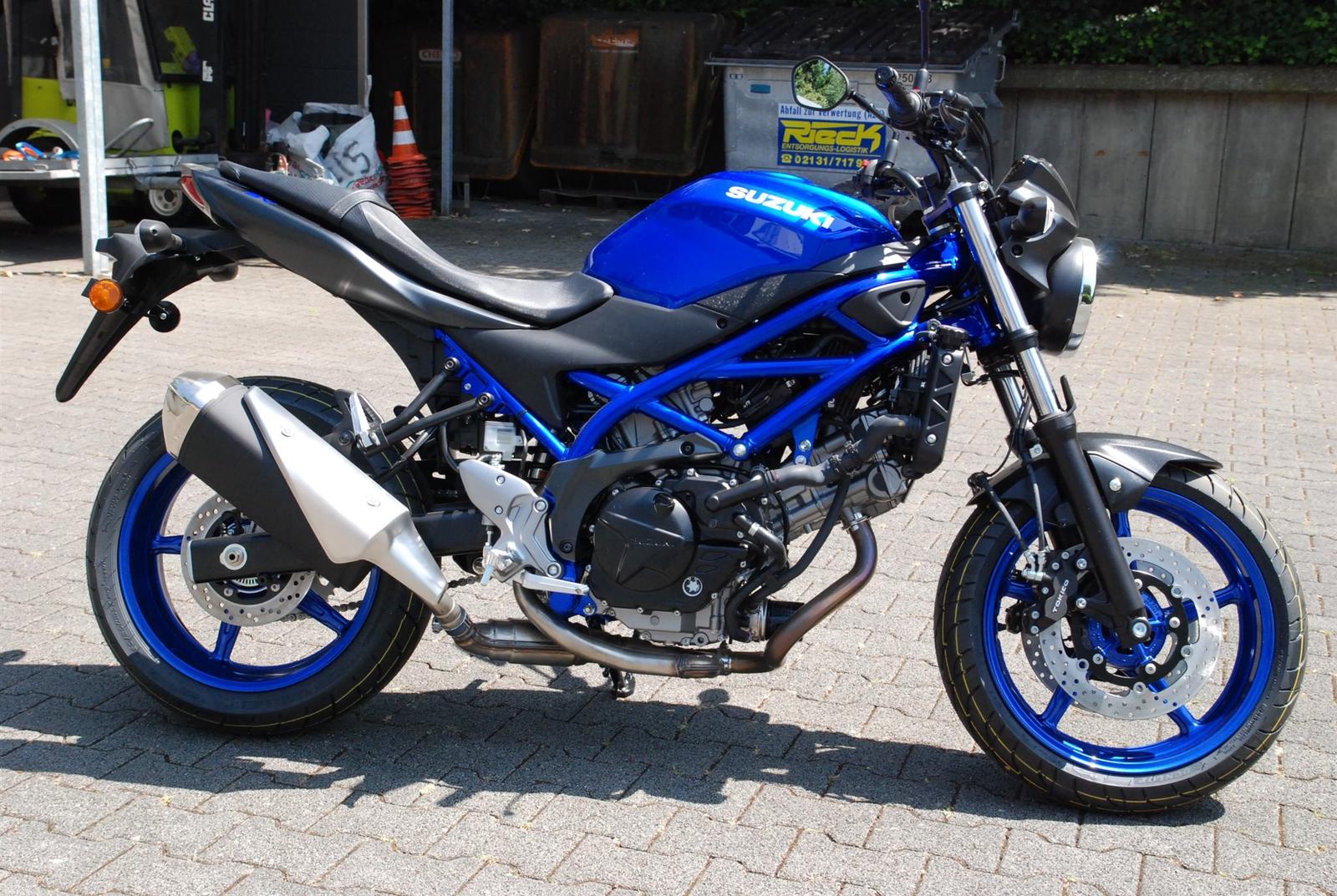Suzuki SV650 SV650AM5 und 4 Jahre Garantie
