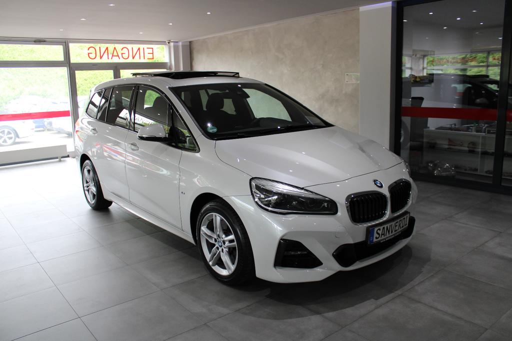 BMW 220