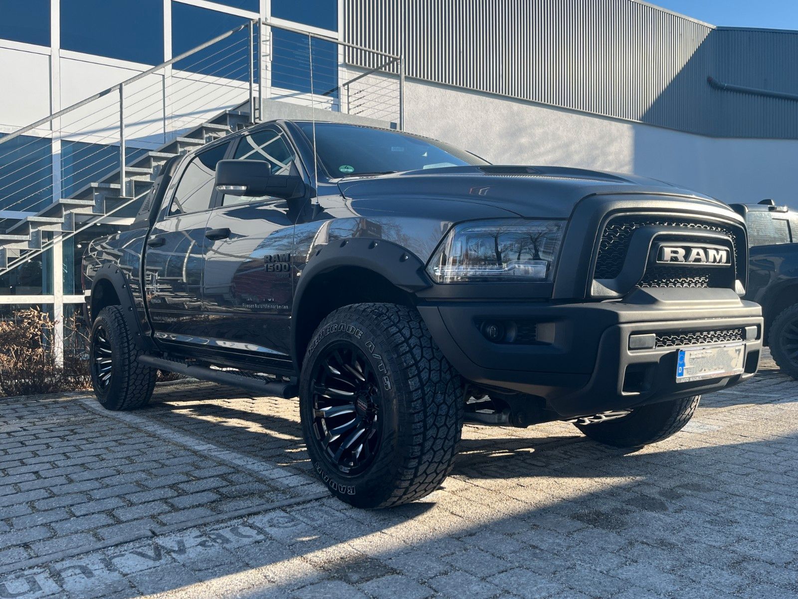 Fahrzeugabbildung Dodge RAM 1500 Crew Cab Warlock LPG*Hoch*Breit*Klappe