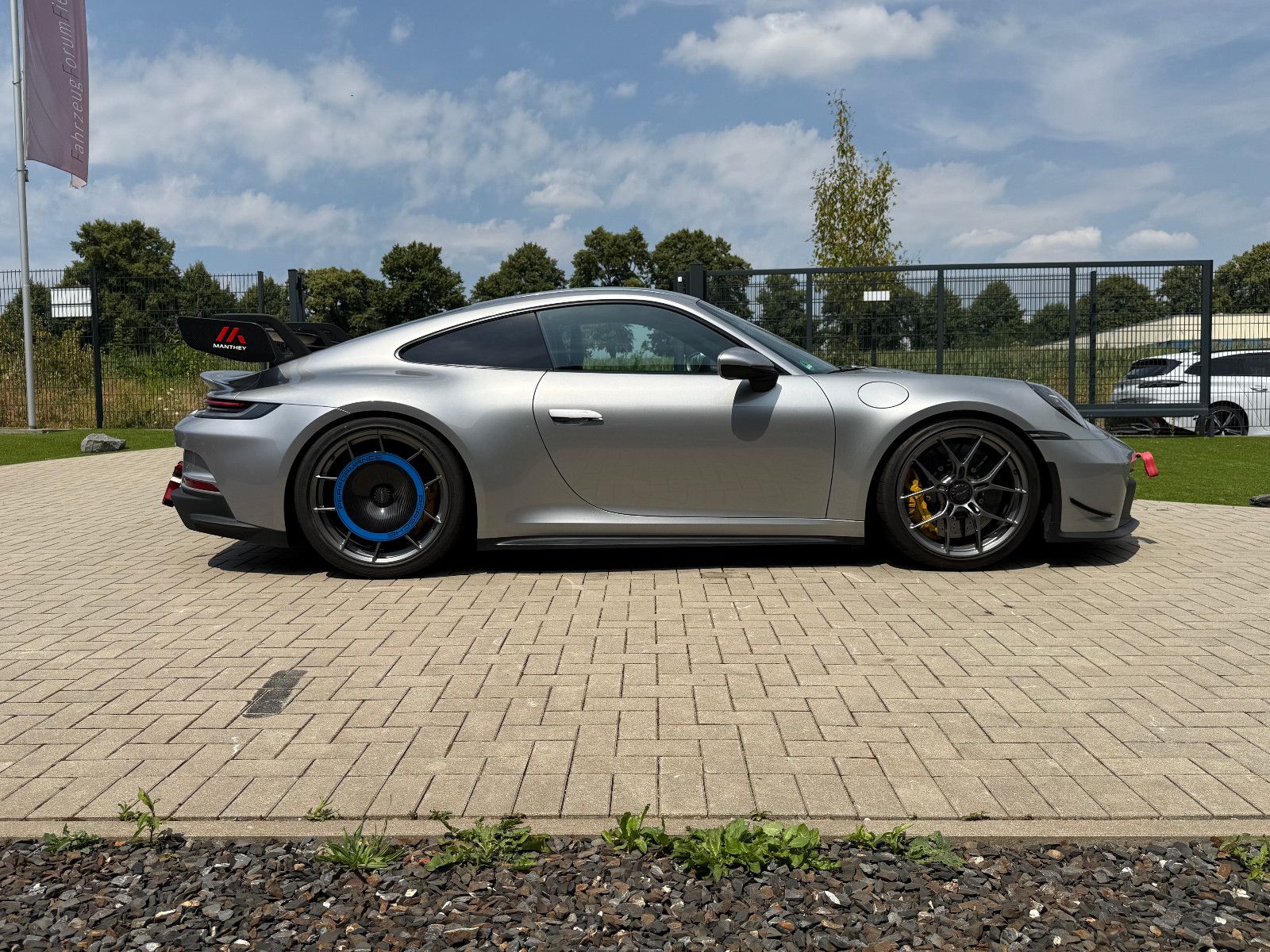 Fahrzeugabbildung Porsche 911/992.1 GT3 Manthey Kit, Lift, Approved,Steuer