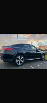 Mercedes-Benz GLC 250 4MATIC AMG Line Coupé Autom. AMG Line - Mercedes-Benz GLC 250 in Wiesbaden