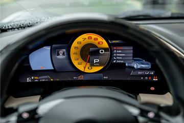 صورة مصغرة 16 لـ 2021 Ferrari ROMA