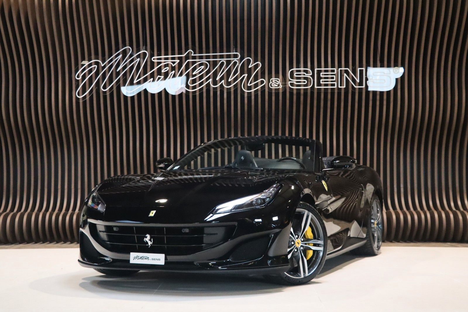 FERRARI Portofino