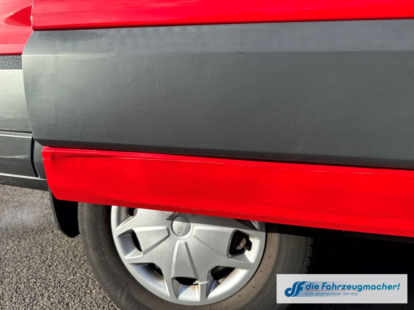 Fahrzeugabbildung Ford Transit Kombi 350 L3 Trend StandHZG *8431