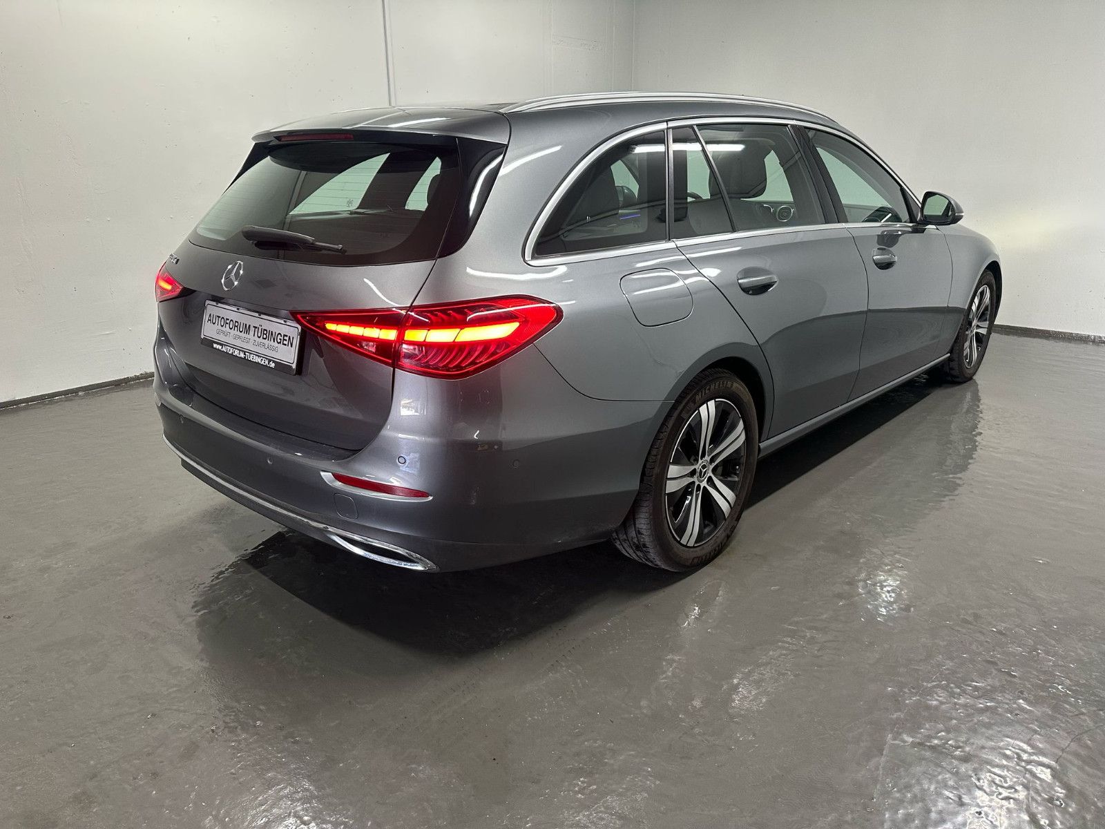 Fahrzeugabbildung Mercedes-Benz C 220 d T Autom. AVANTGARDE*PANO*KAMERA*LED*SPUR