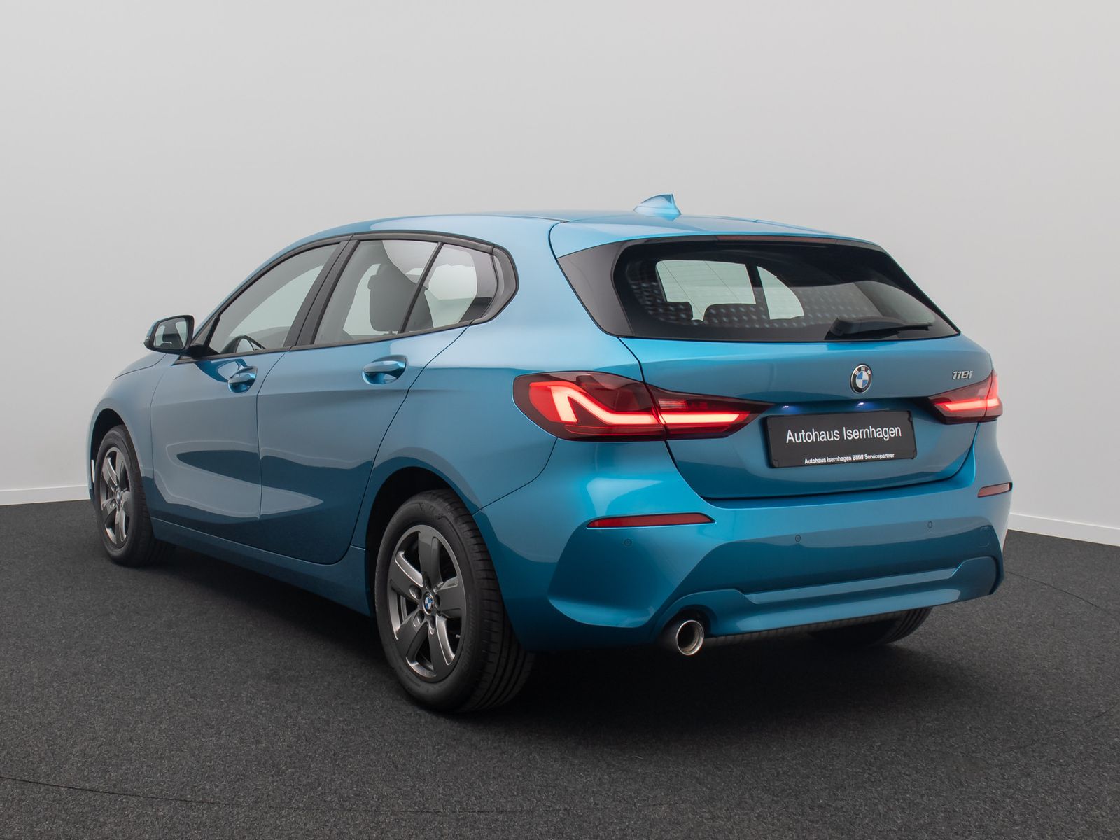 Fahrzeugabbildung BMW 118i Advantage PDC LED GeschwindigReg DAB WLAN