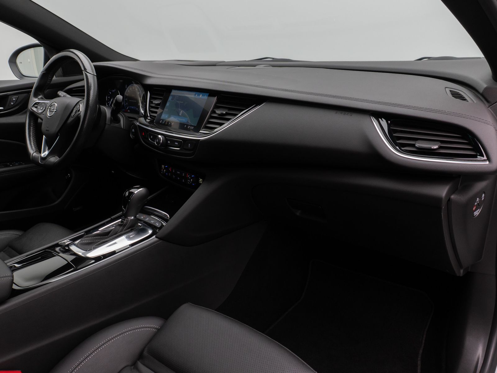 Fahrzeugabbildung Opel Insignia B Sports Tourer GS Line Plus 4x4 Kamera