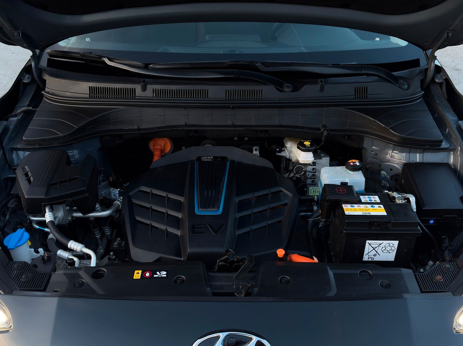 Fahrzeugabbildung Hyundai Kona Edition 30+ Elektro 2WD CarPlay LKA PDC LFA