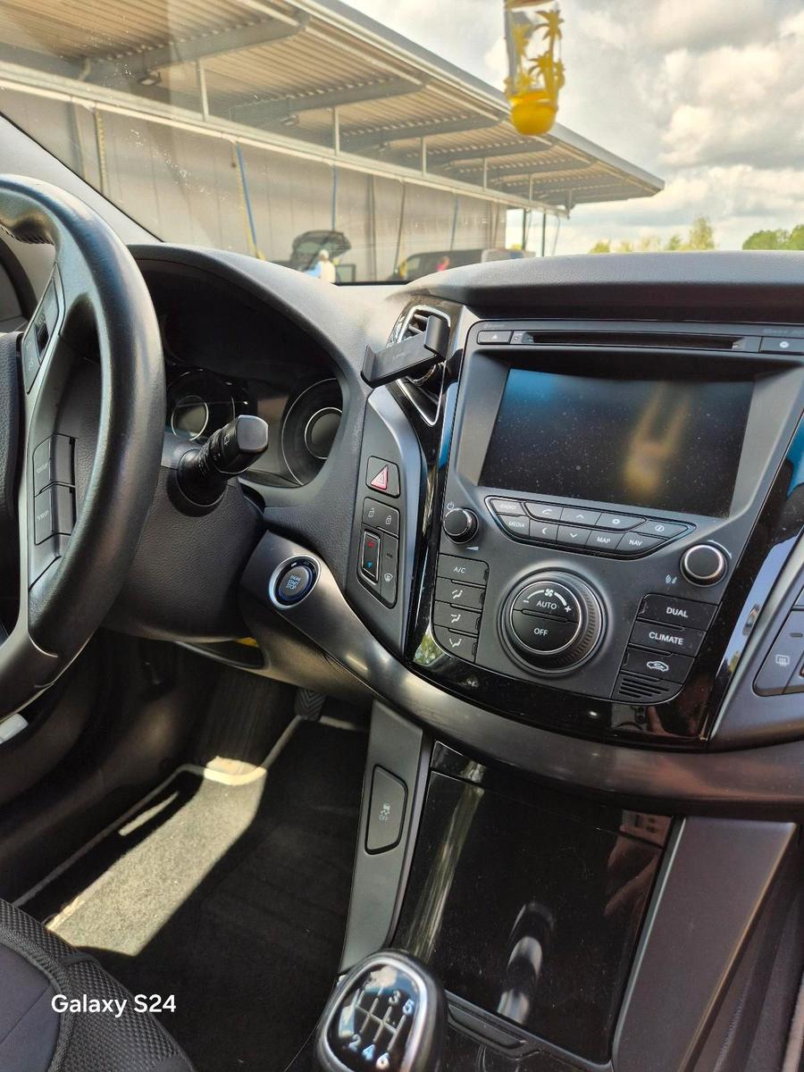 Hyundai i40 2013 — photo 12