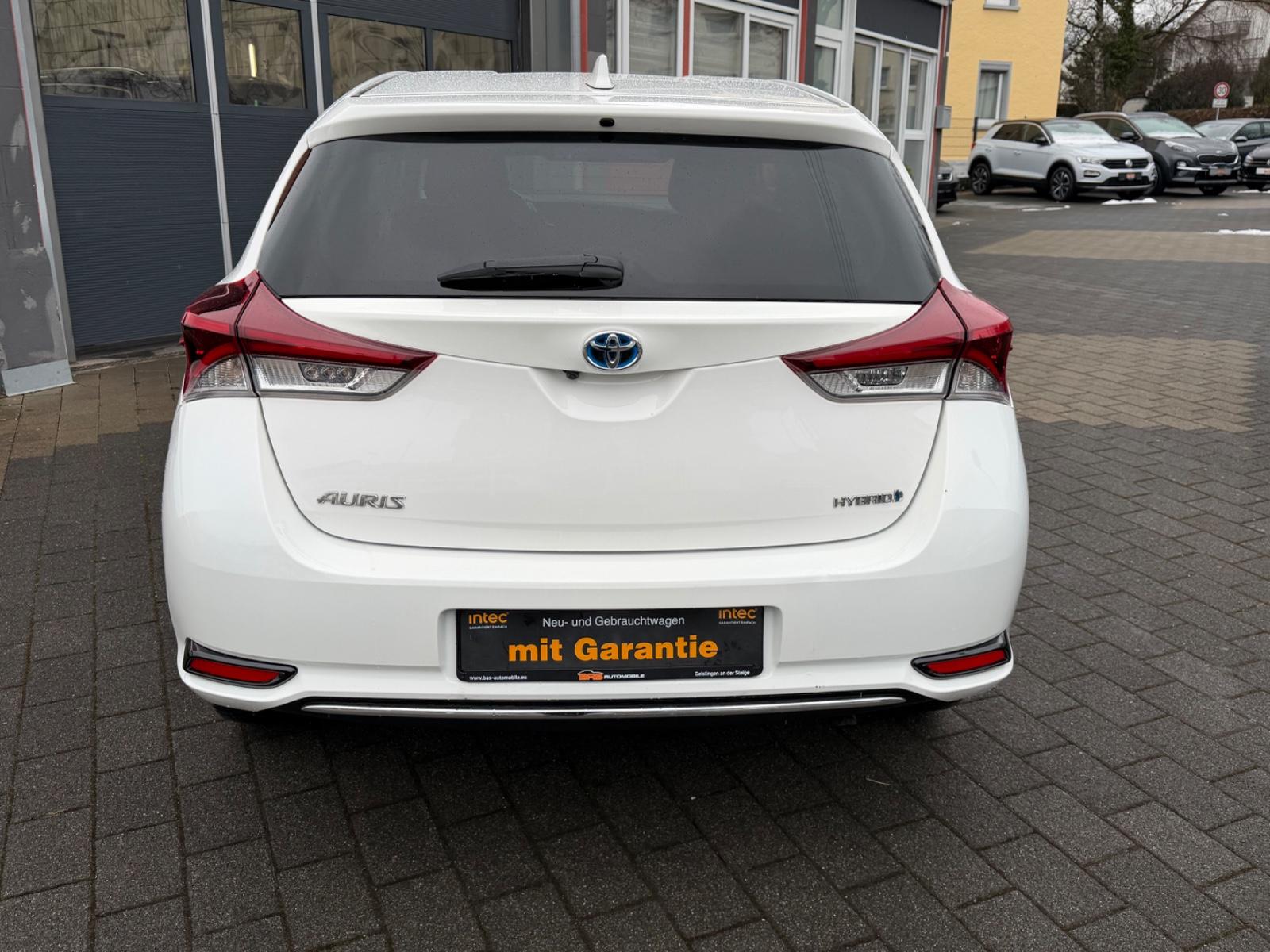 Toyota Auris 1.8 Hybrid Team D*AUTOMATIK*KAM*ALCANTARA*