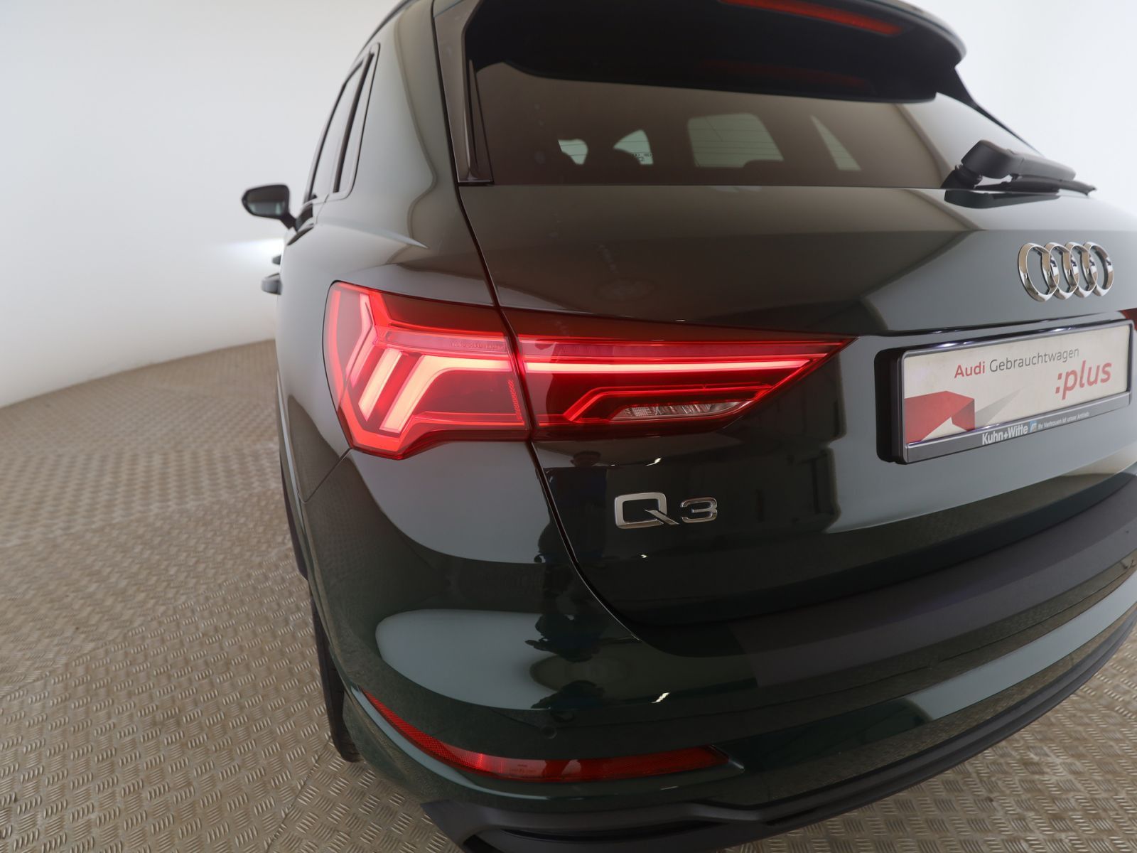 Audi Q3 45 TFSIe S line HYBRID+AHK+Matrix+PDC+SitzH+M foto 9
