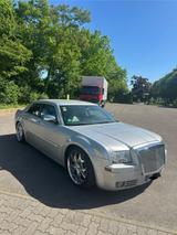 Chrysler 300C 3.5 V6 Autom. - - Chrysler 300C: V6