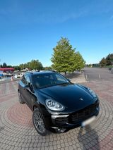 Porsche Cayane S E-Hybid Platinum Edition - Porsche Cayenne in Bremen