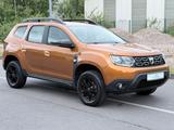 Dacia Duster II Comfort 4WD Navi Cam AHK - Dacia Duster Comfort mit Diesel-Antrieb