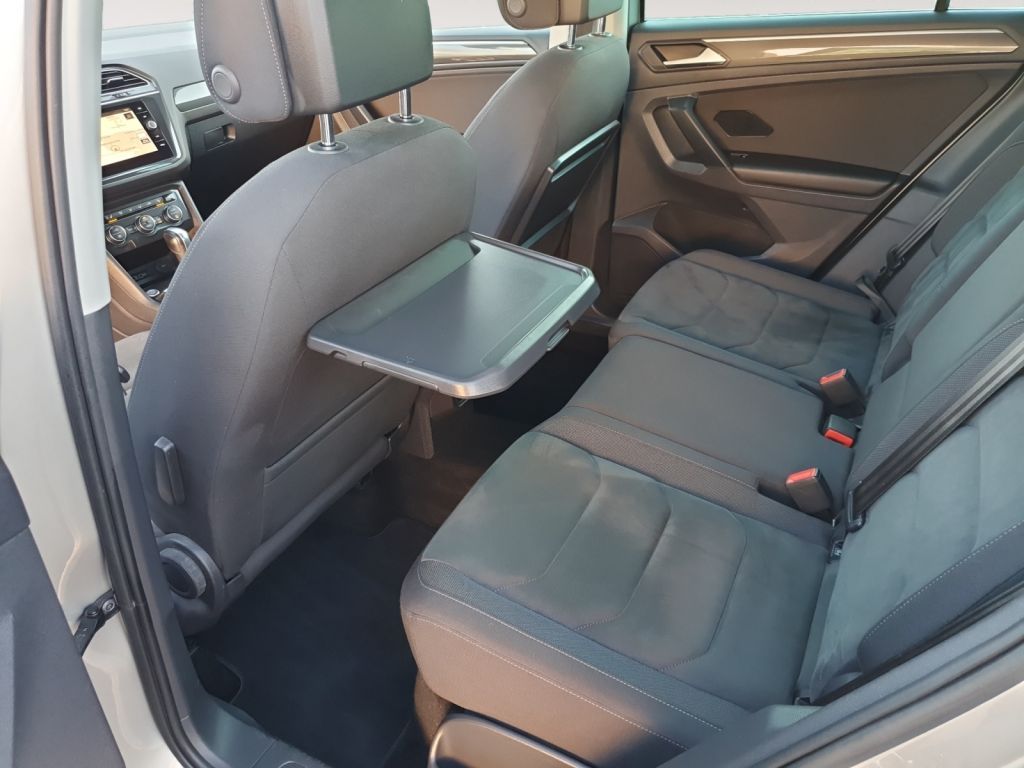 Fahrzeugabbildung Volkswagen Tiguan 2.0 TDI DSG HighlineAHZV,LED,Navi,SH