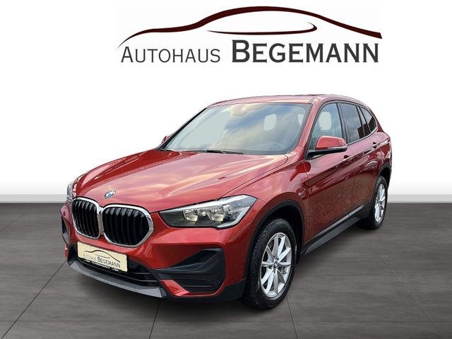 BMW X1 sDrive 20 d Advantage AHK Pano HeadUp