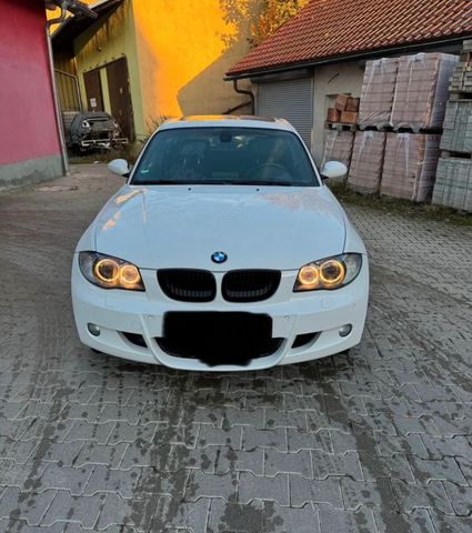 BMW 120d//M-Paket//Wenig KM//Voll