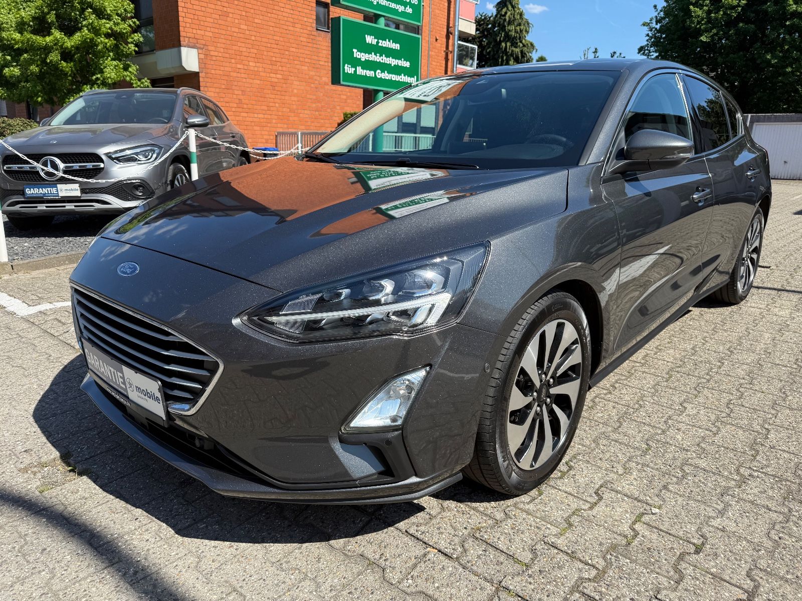 Fahrzeugabbildung Ford Focus Lim. Cool & Connect 1-HD KAMERA LED NAVI
