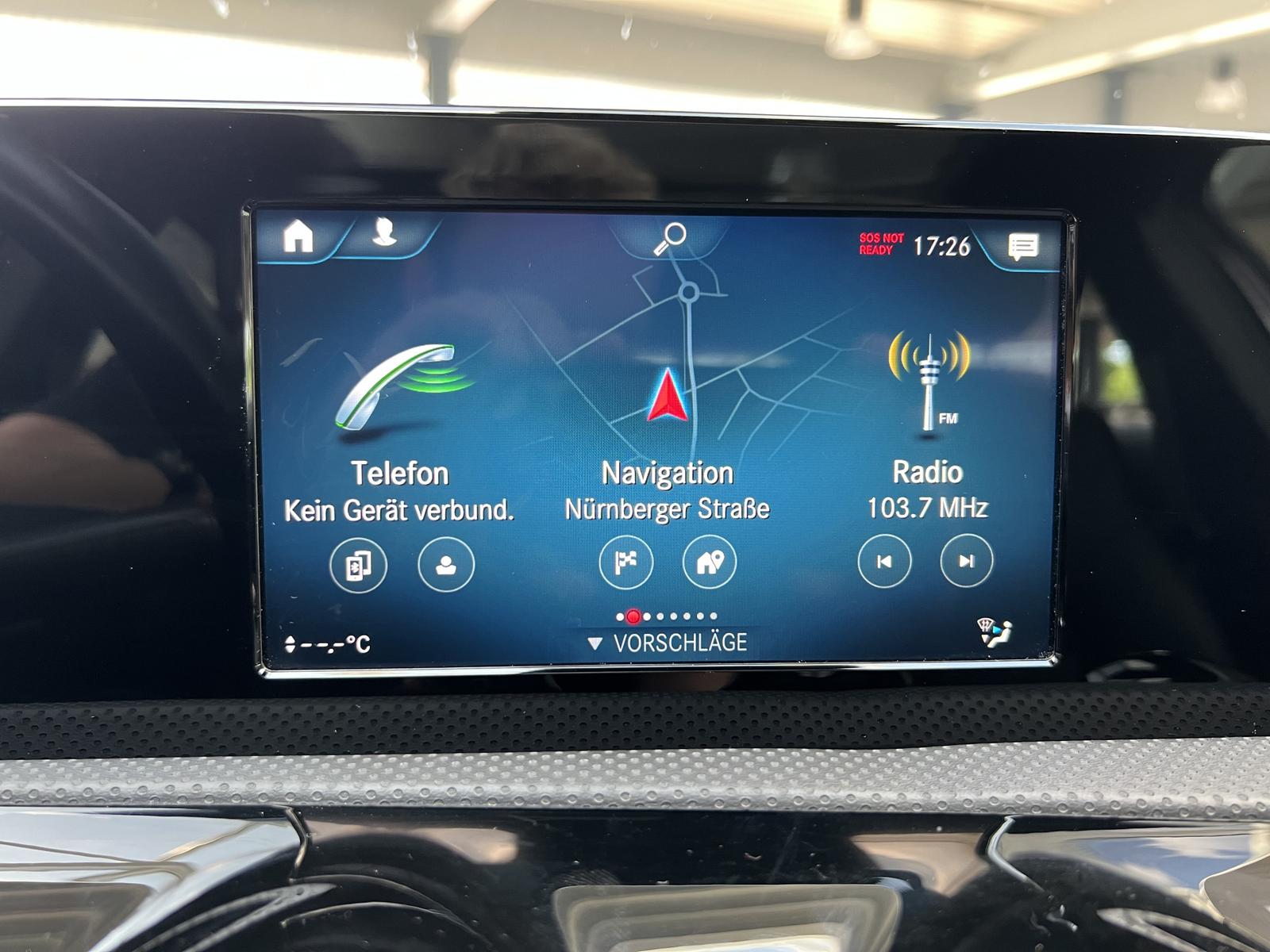 Mercedes-Benz A A 200 Aut Progressive Pano Navi Massage LED