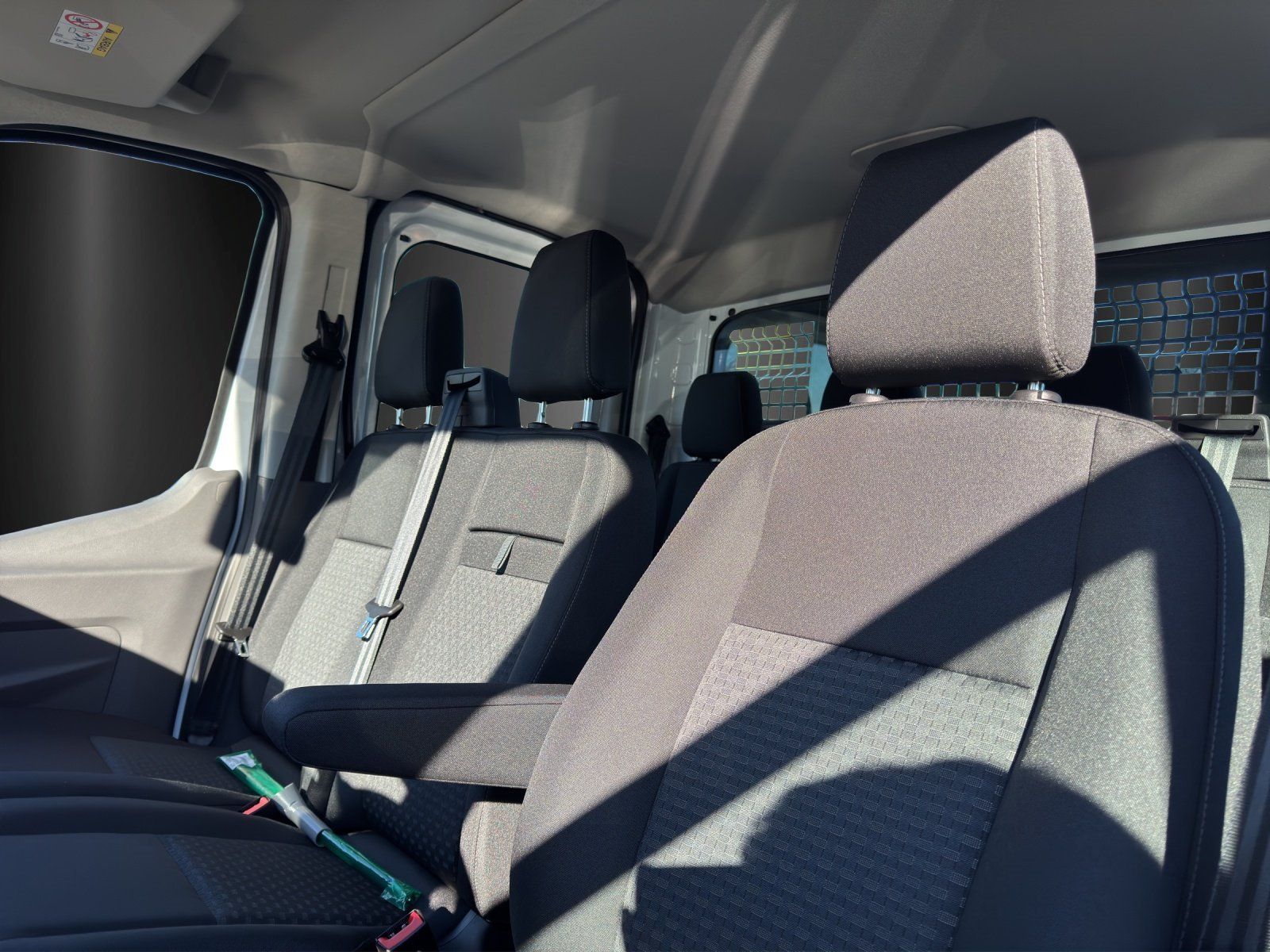 Fahrzeugabbildung Ford Transit Doka Pritsche 350 L3