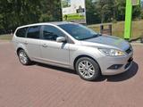 Ford Focus 1,6 Ghia Turnier, Sitzhzg., Klimaaut. etc. - Ford Focus aus 2008: Turnier