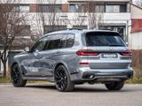 BMW X7 40d M 2026.LUFTFE.SOFTC.PANO.360°.AHK.5/100 - 7 Sitzer Autos