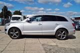 Audi Q7 3.0 TDI quattro, GARANTIE, S-LINE, AHK, S-H. - silberne Audi Q7