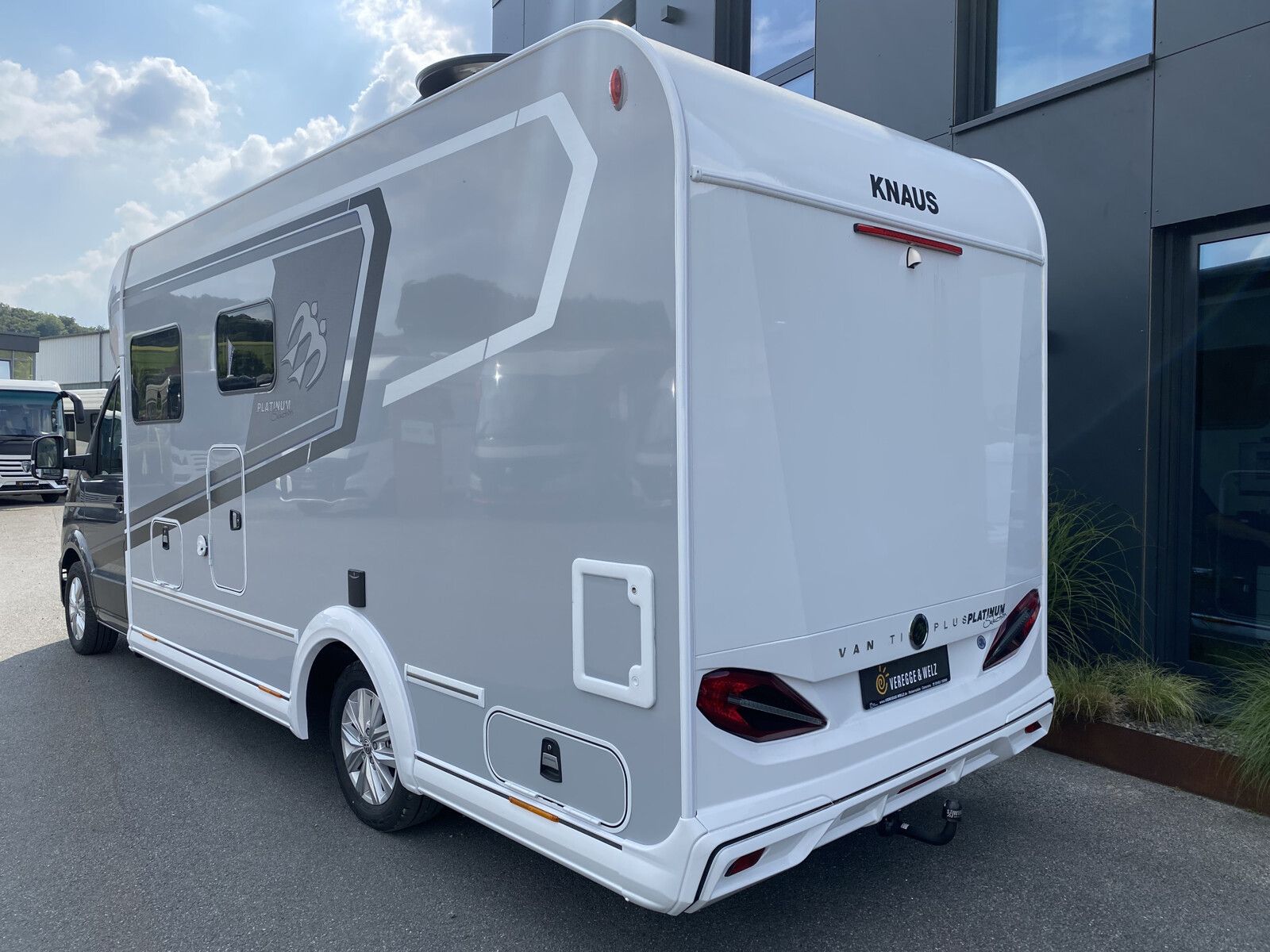 Fahrzeugabbildung Knaus Van TI PLUS PLATINUM SELECTION 700 LF Allrad,AHK