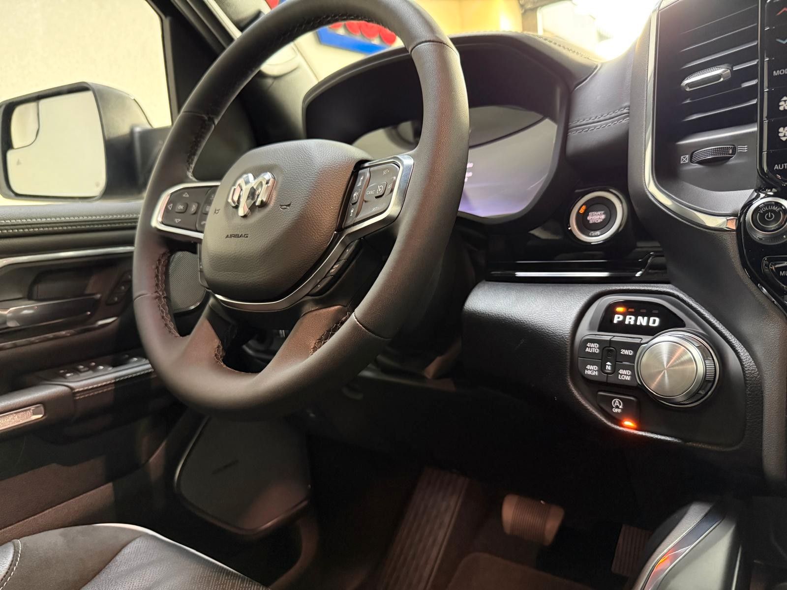 Fahrzeugabbildung Dodge RAM LARAMIE HURRICANE 3.0L-