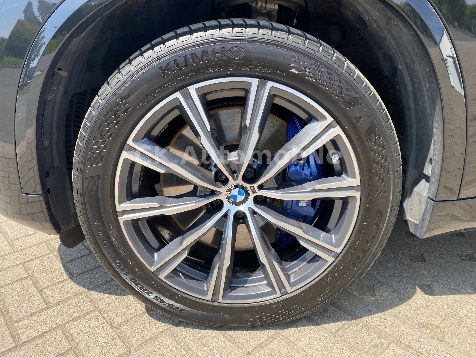 Fahrzeugabbildung BMW X5 xDrive 40d M-Sport/laser/Head-Up/Pano/ACC/AHK