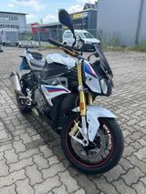 BMW S1000R - KICKSTARTER