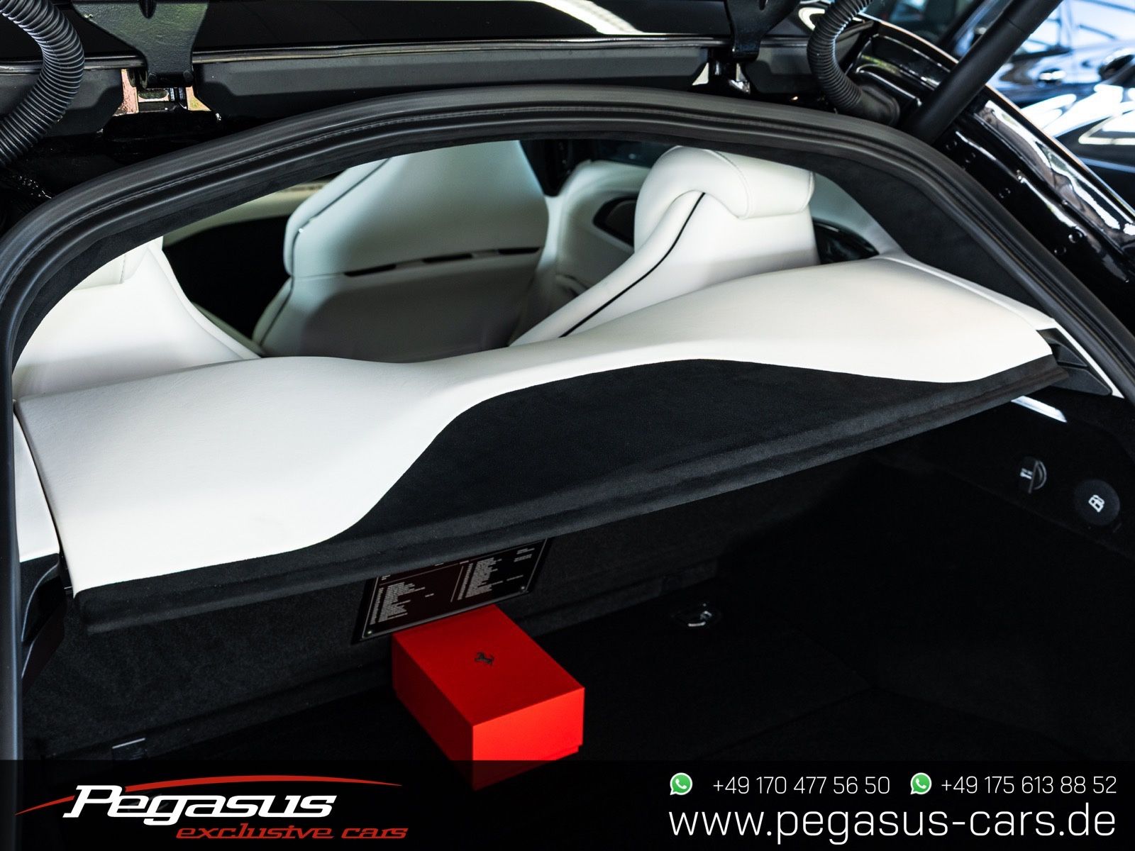 FERRARI Purosangue - 38