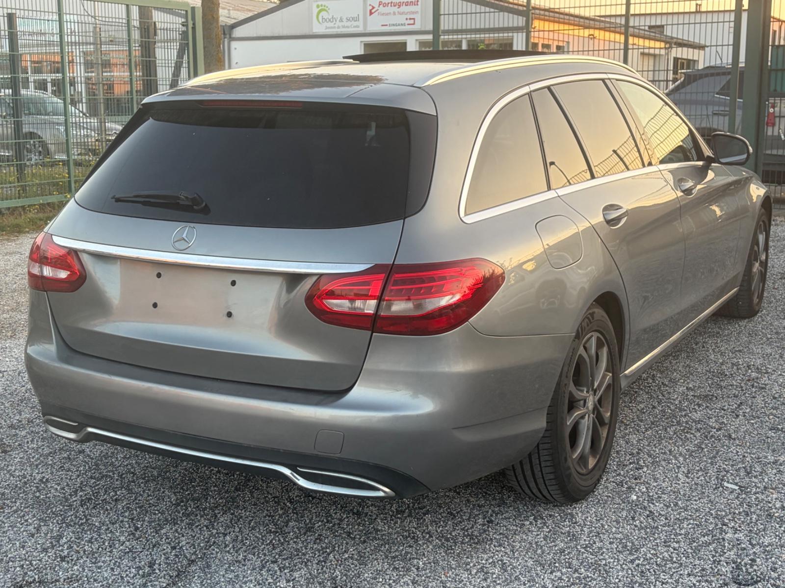 Mercedes-Benz C200 2014 — photo 6