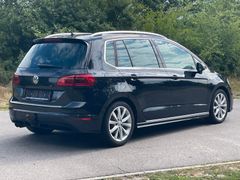 Fahrzeugabbildung Volkswagen Golf Sportsvan 1.4 TSI Highline *R-Line*Nav*AHK*