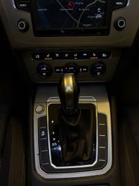Volkswagen Passat Variant - 8