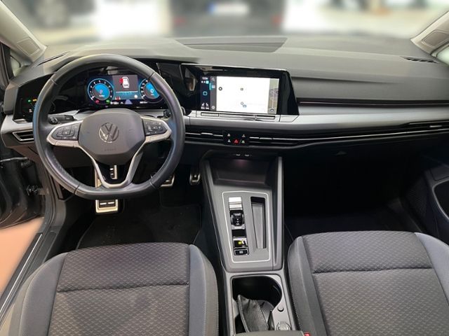 Fahrzeugabbildung Volkswagen Golf Variant VIII 1.5 TSI DSG ACTIVE NAVI KAMERA