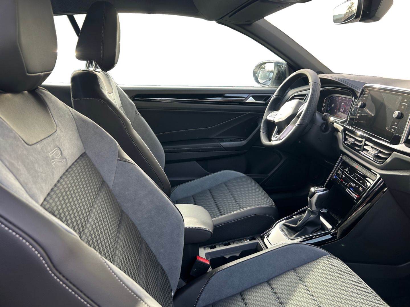 Volkswagen T-Roc - Bild 14