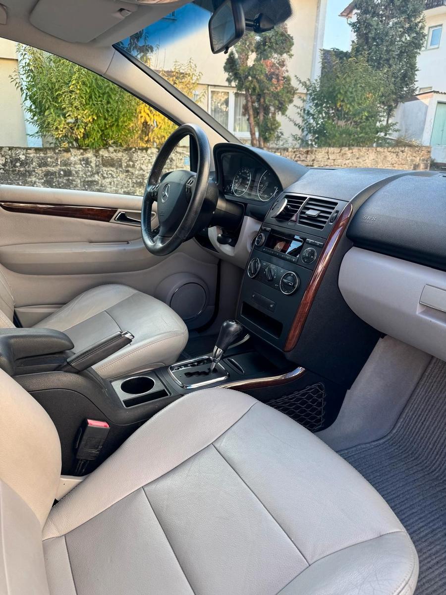 Mercedes-Benz A200 2005 — engine 2.034 cm³, 136 HP (100kW)
