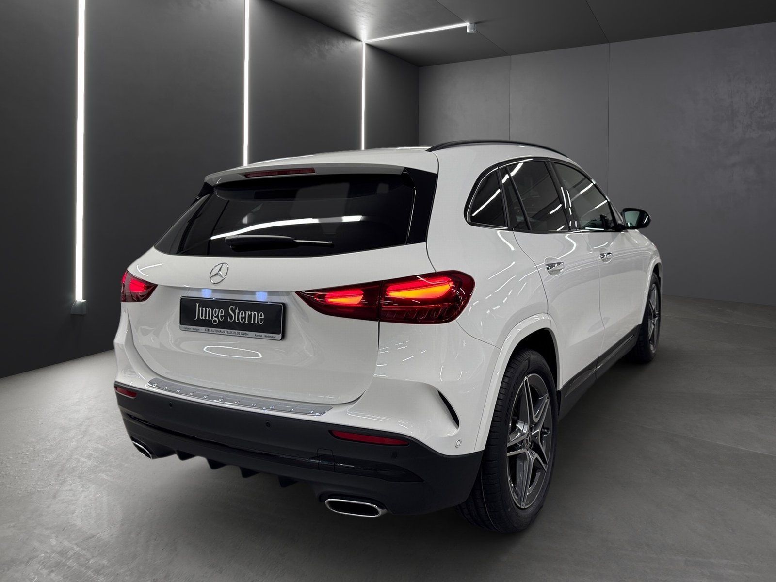 Fahrzeugabbildung Mercedes-Benz GLA 220 d 4M Premium*Pano*Totwink*360*Multibeam*