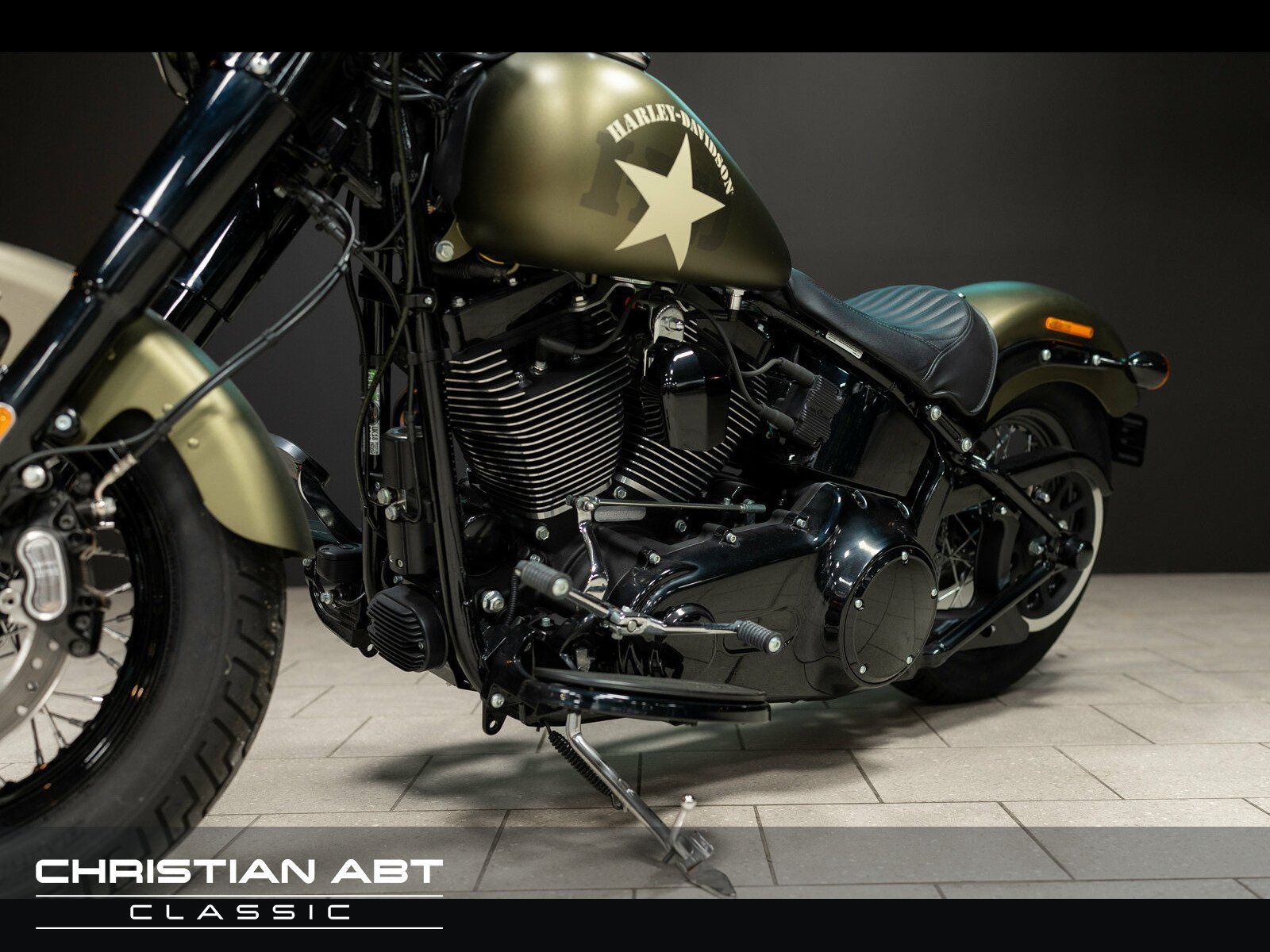 Fahrzeugabbildung Harley-Davidson Softtail Slim S 1.800 ccm erst 65 km