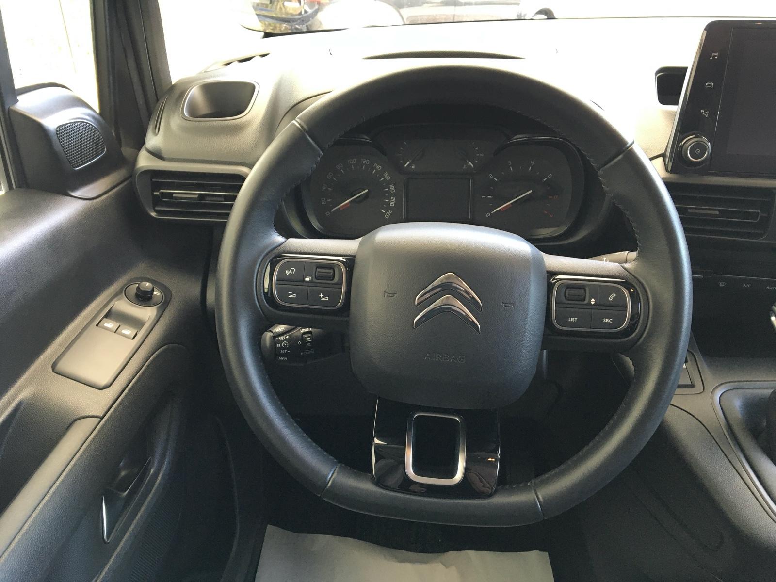 Citroën Berlingo 1.5 MPV Feel M/1.H/Navi/Temp/Spurhalte
