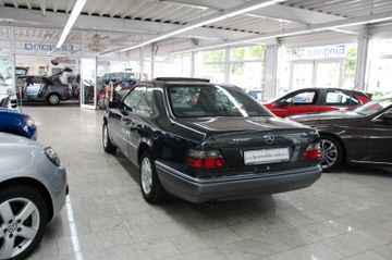 Mercedes E 320 - 7