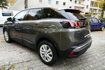 Fahrzeugabbildung Peugeot 3008 Active aus 1. Hand