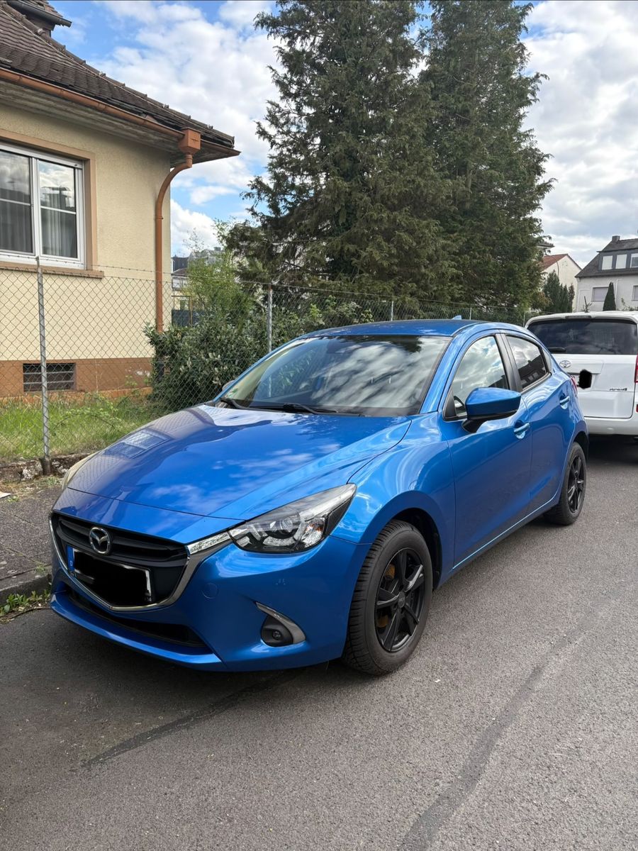 MAZDA 2