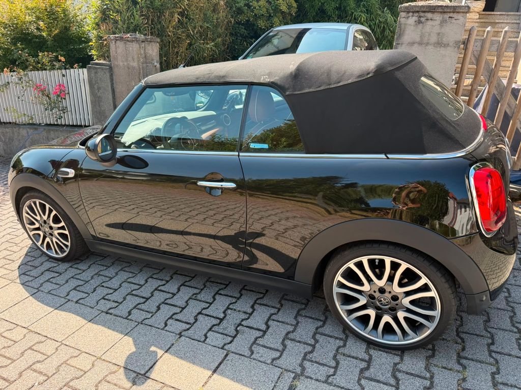Image of MINI Cooper Cabrio