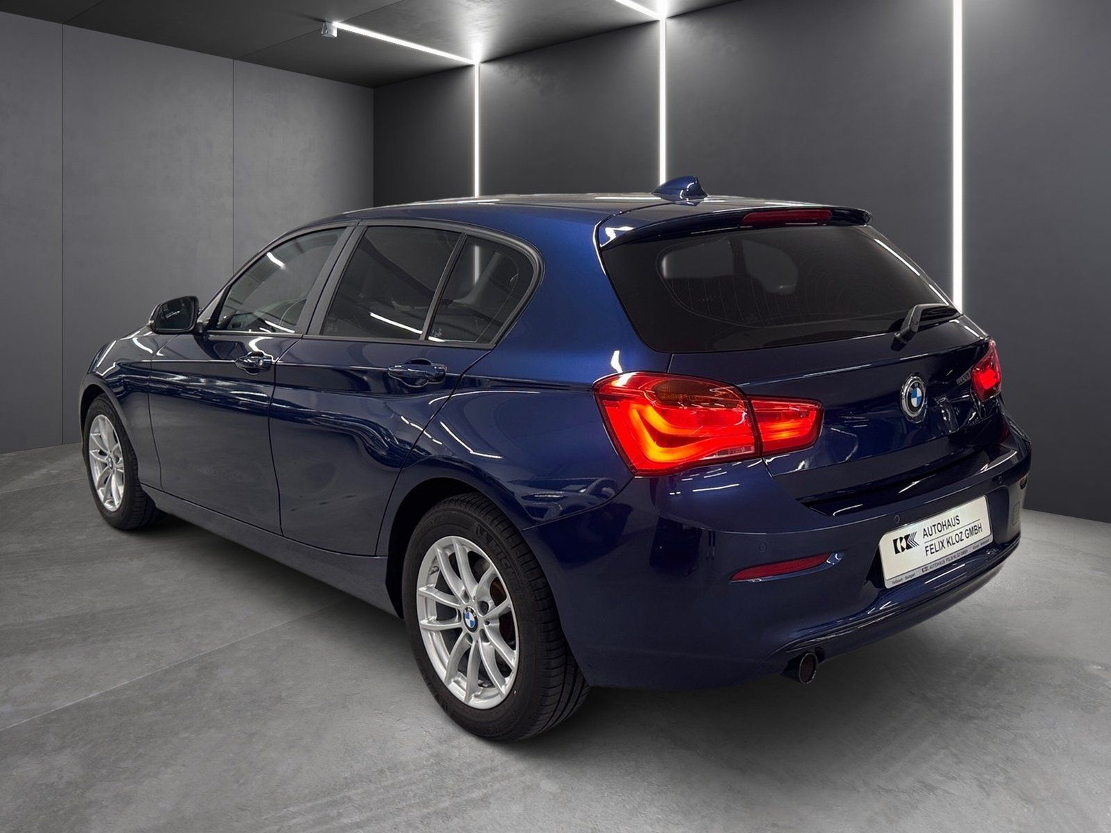 Fahrzeugabbildung BMW 116 i Sport Line*Navigation*PDC*Sitzheizung*LED*